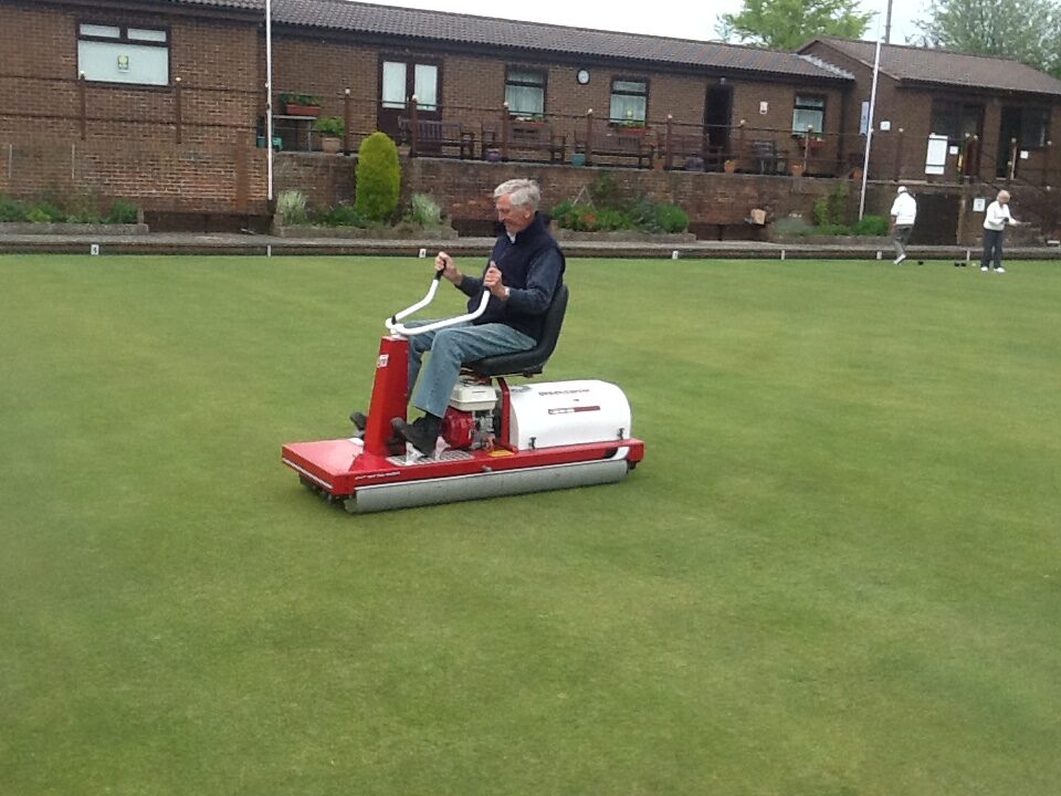 Greensiron6200 Crowborough Wolf Bowls club3