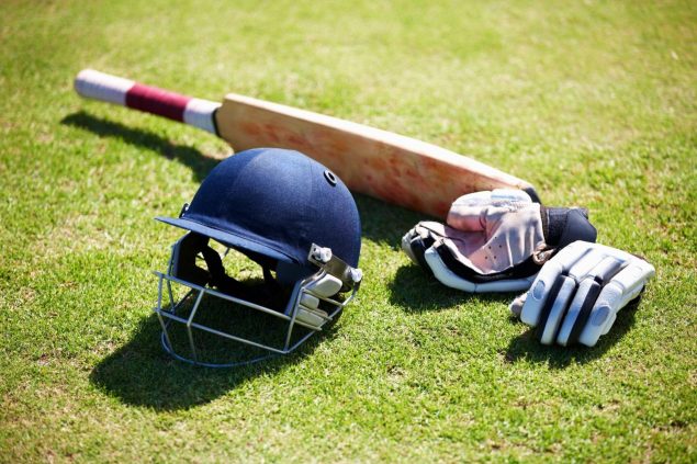 How to Choose Cricket Equipment for Clubs and Schools